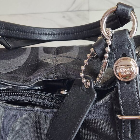 Euc Coach Carly Signature Black & Gray Shoulder Bag Large - Picture 14 of 17